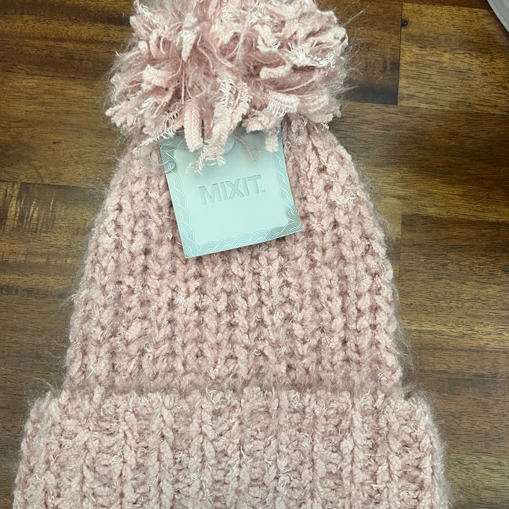 Pink misty rose Beanie with Pom Pom NWT